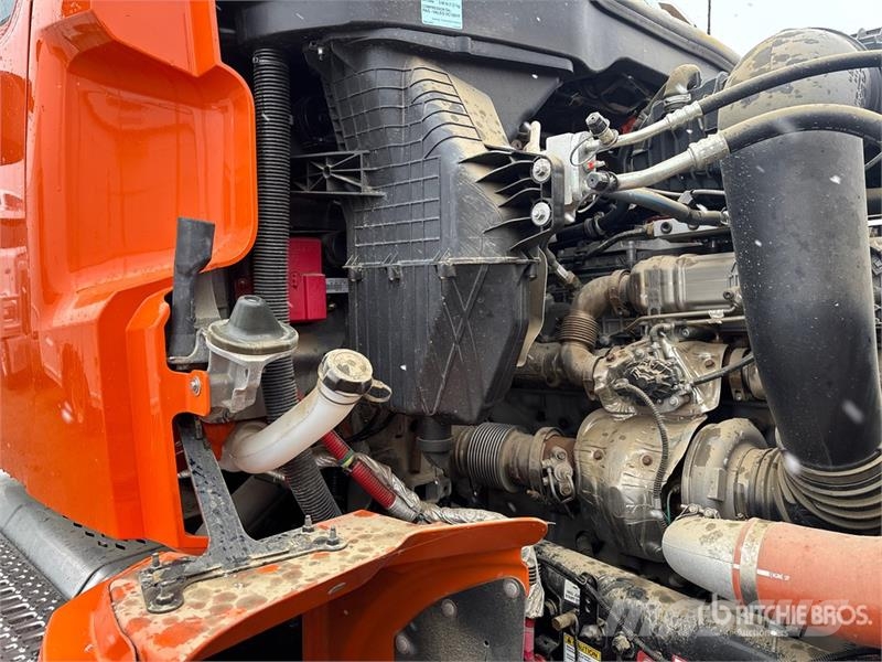 Western Star 49X 6x4 T/A Day Cab Truck Tractor Sadulveokid