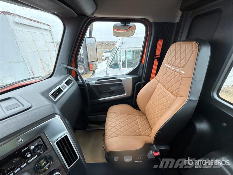 Western Star 49X 6x4 T/A Day Cab Truck Tractor Sadulveokid
