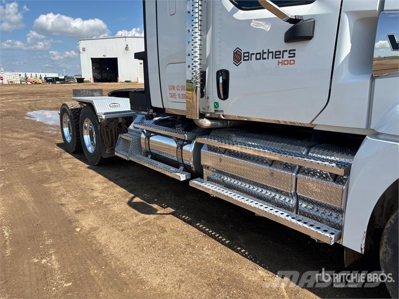 Western Star 49X 6x4 T/A Sleeper Truck Tractor Влекачи