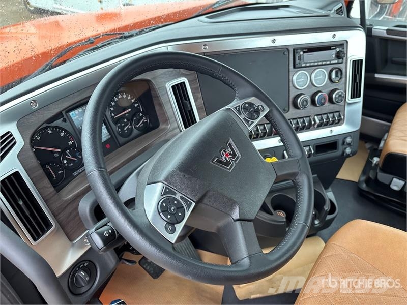 Western Star 49X 6x4 T/A Day Cab Truck Tractor Sadulveokid