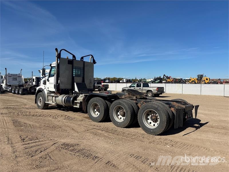 Western Star 49X 8x6 Logging Tri/A Day Cab Truck Tractor Tegljači