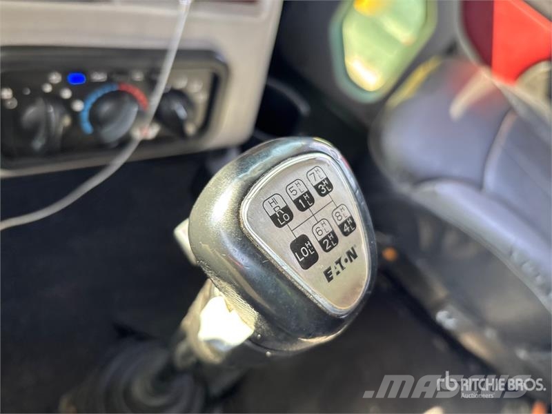 Western Star 5700 6x4 T/A Sleeper Truck Tractor Влекачи