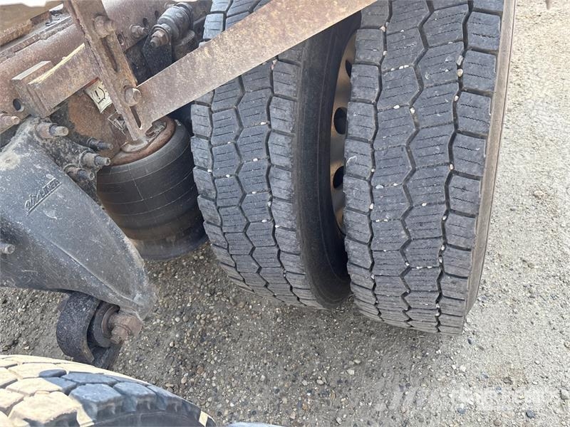Western Star 5700 6x4 T/A Sleeper Truck Tractor Влекачи
