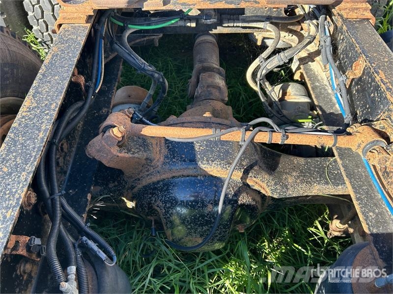 Western Star 5700 6x4 T/A Day Cab Truck Tractor (Inoperable) 트랙터 유닛