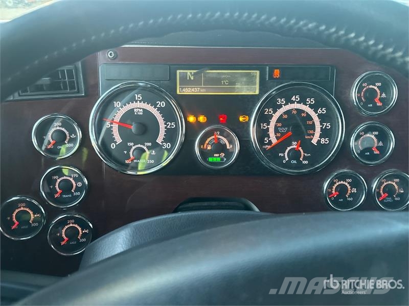 Western Star 5700 6x4 T/A Sleeper Truck Tractor Traktorske jedinice
