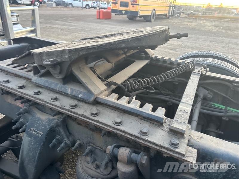 Western Star 5700 6x4 T/A Sleeper Truck Tractor Traktorske jedinice