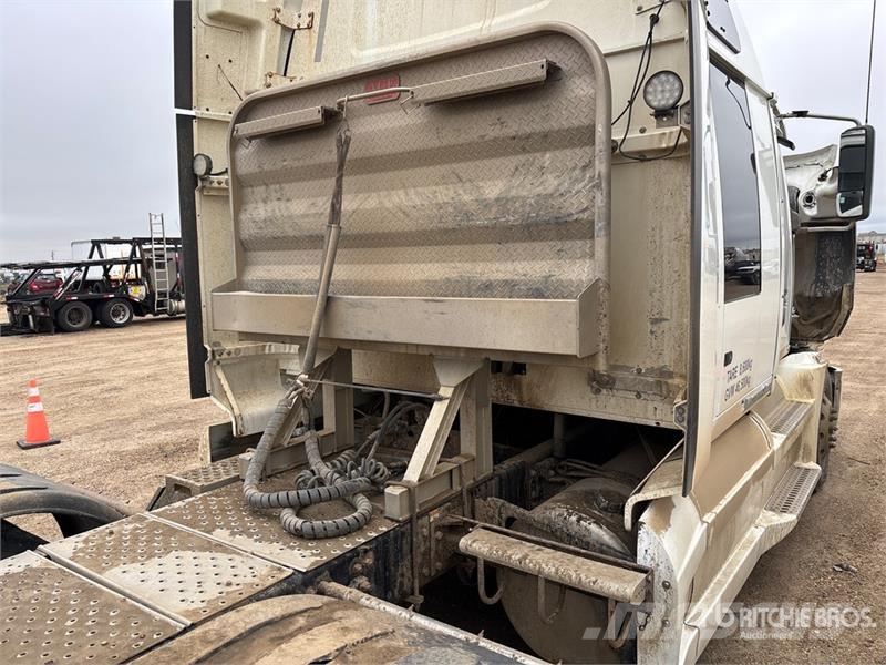 Western Star 5700 6x4 T/A Sleeper Truck Tractor Sattelzugmaschinen