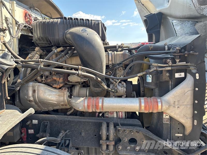 Western Star 5700 6x4 T/A Sleeper Truck Tractor Влекачи