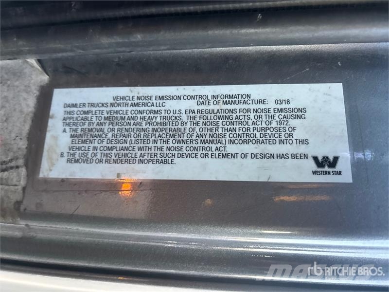 Western Star 5700 6x4 T/A Sleeper Truck Tractor Traktorske jedinice