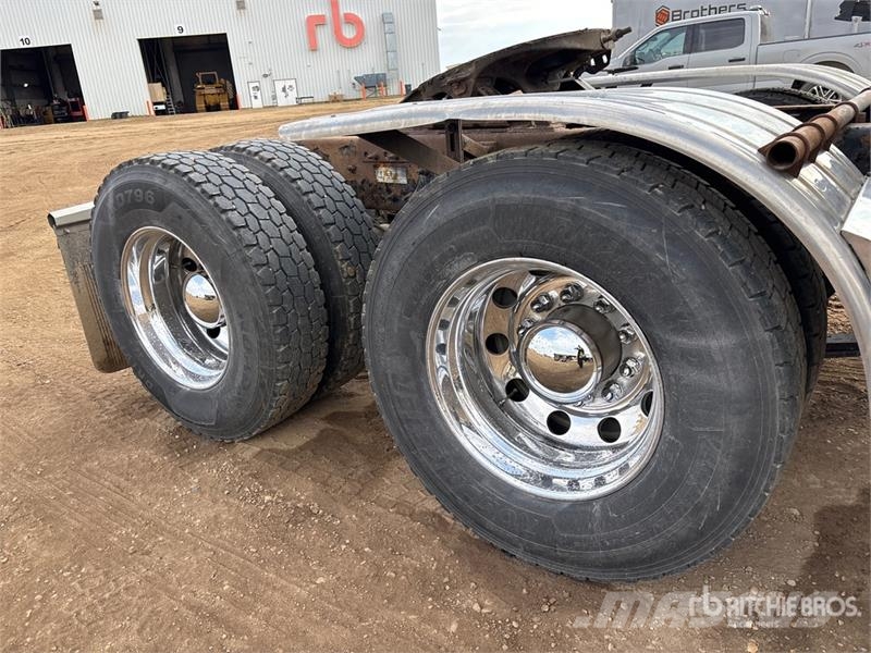 Western Star 5700 6x4 T/A Sleeper Truck Tractor Tractores (camiões)
