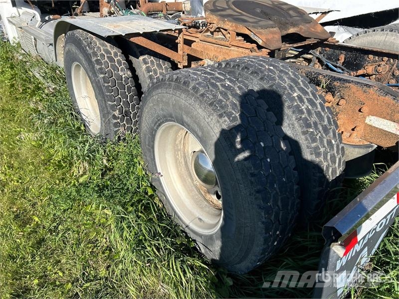 Western Star 5700 6x4 T/A Day Cab Truck Tractor (Inoperable) 트랙터 유닛