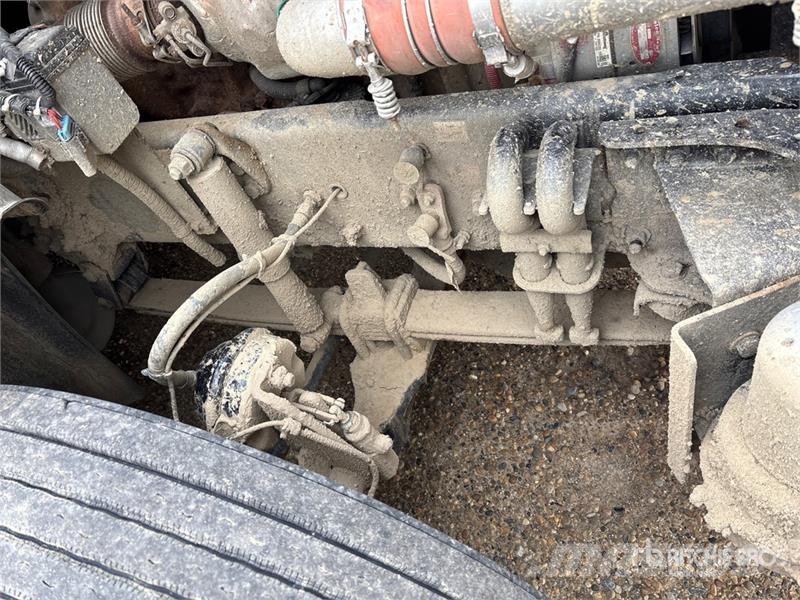 Western Star 5700 6x4 T/A Sleeper Truck Tractor Sattelzugmaschinen