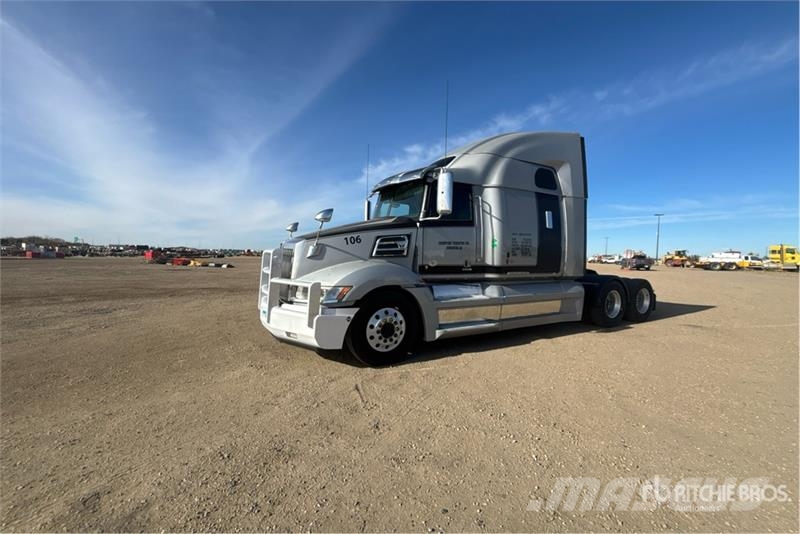 Western Star 5700 6x4 T/A Sleeper Truck Tractor Nyergesvontatók