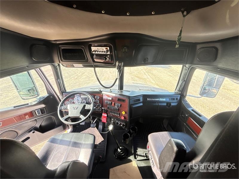 Western Star 5700 6x4 T/A Sleeper Truck Tractor Tegljači