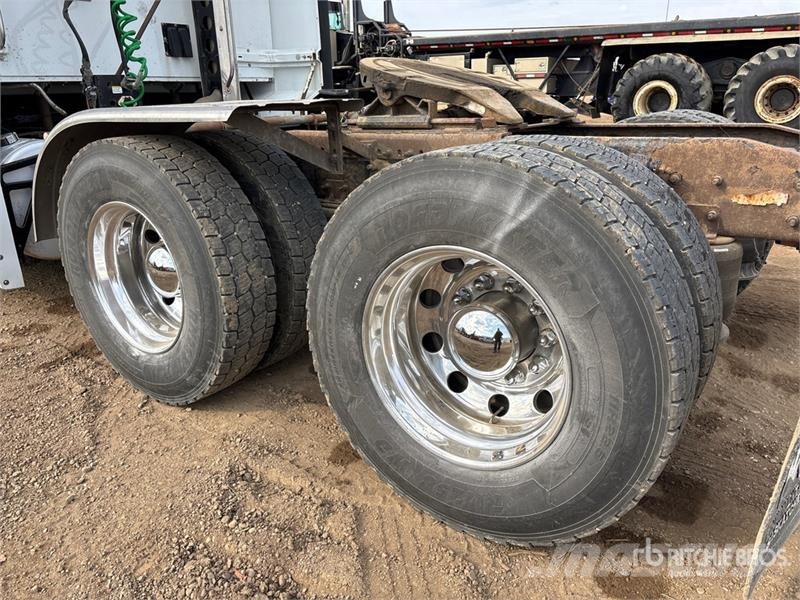 Western Star 5700 6x4 T/A Sleeper Truck Tractor Tractores (camiões)