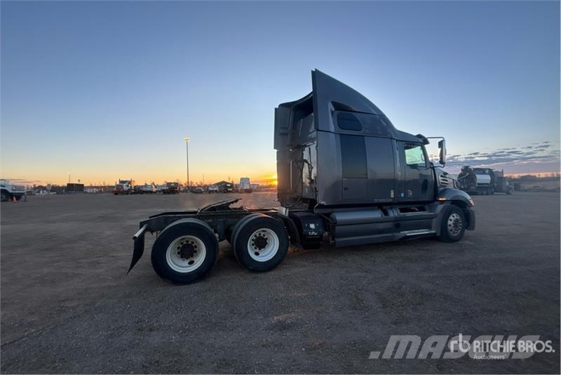 Western Star 5700 6x4 T/A Sleeper Truck Tractor Traktorske jedinice