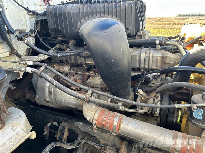Western Star 5700 6x4 T/A Day Cab Truck Tractor (Inoperable) 트랙터 유닛