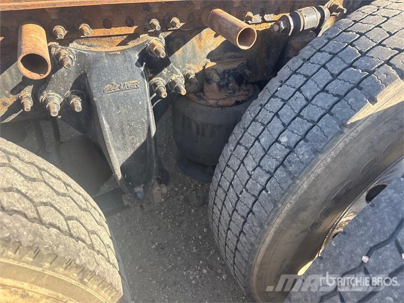 Western Star 5700 6x4 T/A Sleeper Truck Tractor Nyergesvontatók
