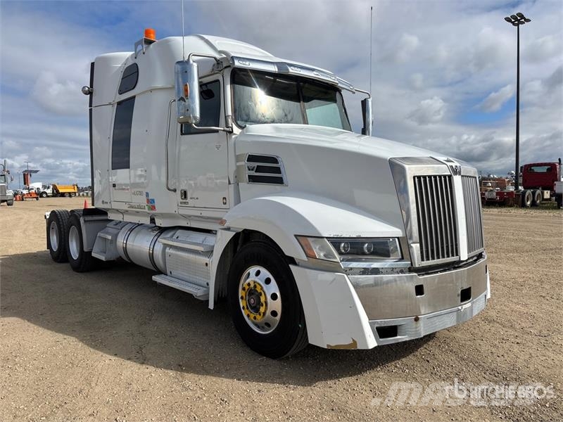 Western Star 5700 6x4 T/A Sleeper Truck Tractor Naudoti vilkikai