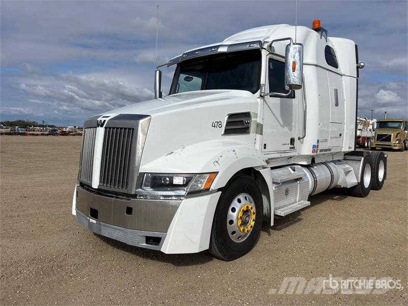 Western Star 5700 6x4 T/A Sleeper Truck Tractor Naudoti vilkikai