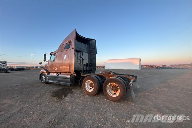 Western Star 5700 6x4 T/A Sleeper Truck Tractor Traktorske jedinice