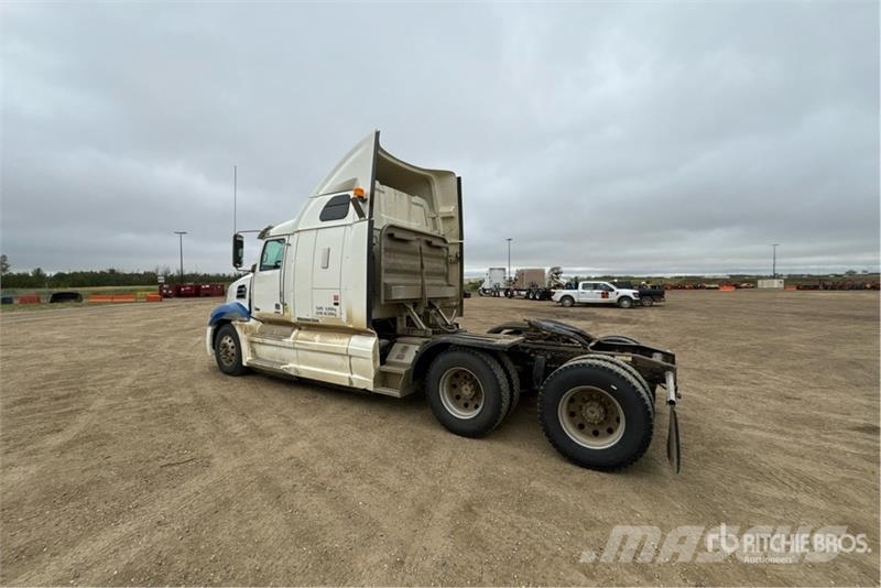 Western Star 5700 6x4 T/A Sleeper Truck Tractor Sattelzugmaschinen