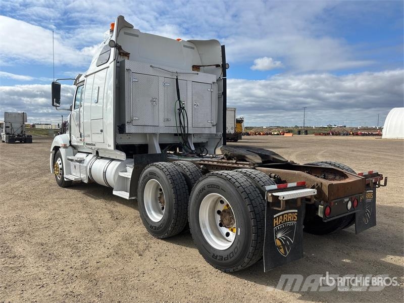 Western Star 5700 6x4 T/A Sleeper Truck Tractor Naudoti vilkikai