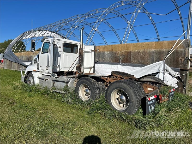 Western Star 5700 6x4 T/A Day Cab Truck Tractor (Inoperable) 트랙터 유닛