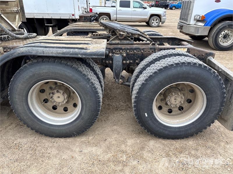 Western Star 5700 6x4 T/A Sleeper Truck Tractor Sattelzugmaschinen