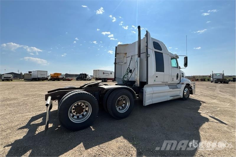 Western Star 5700 6x4 T/A Sleeper Truck Tractor Влекачи