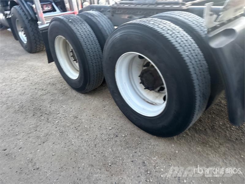 Western Star 5700 6x4 T/A Sleeper Truck Tractor Traktorske jedinice
