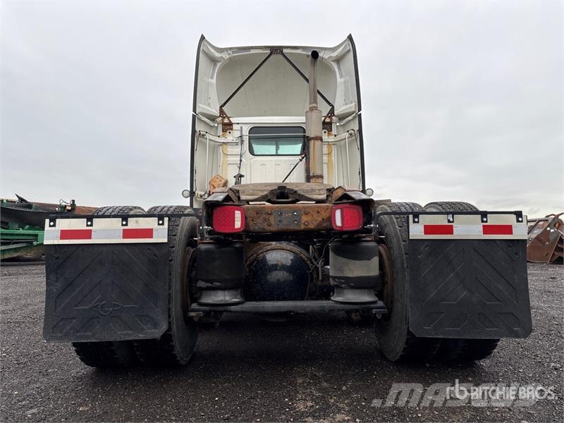 Western Star 5700 XE 6x4 T/A Day Cab Truck Tractor Tracteur routier