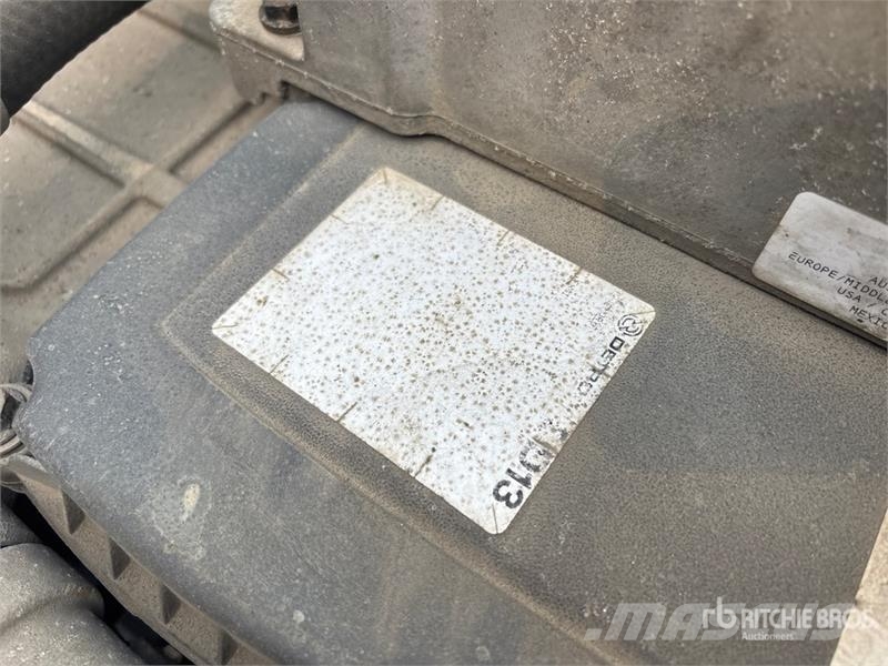 Western Star 5700XE 6x4 T/A Sleeper Truck Tractor Влекачи