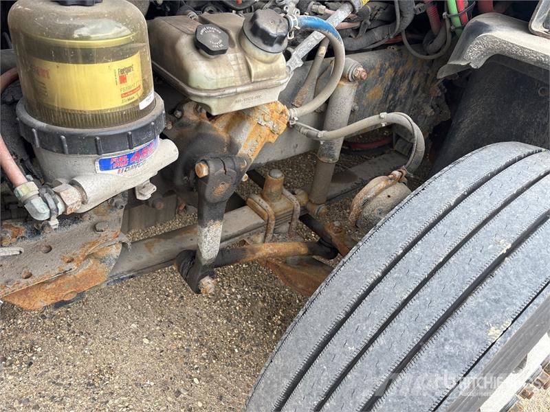Western Star 5700XE 6x4 T/A Sleeper Truck Tractor Влекачи