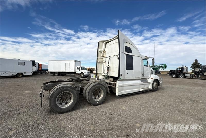 Western Star 5700XE 6x4 T/A Sleeper Truck Tractor Camiones tractor