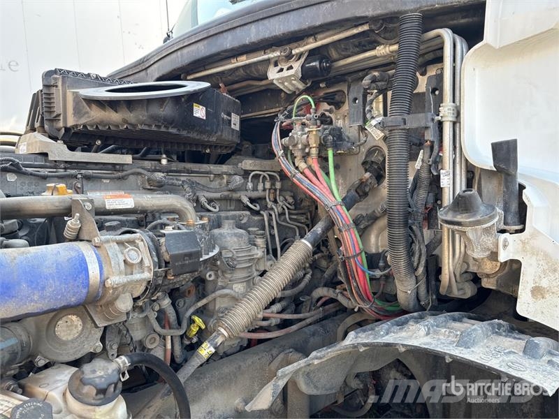 Western Star 57X 6x4 T/A Sleeper Truck Tractor Sadulveokid