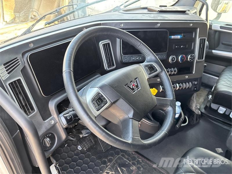 Western Star 57X 6x4 T/A Sleeper Truck Tractor Sadulveokid