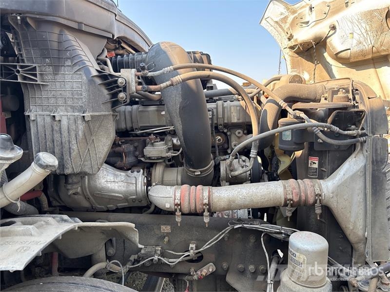 Western Star 57X 6x4 T/A Sleeper Truck Tractor Sadulveokid