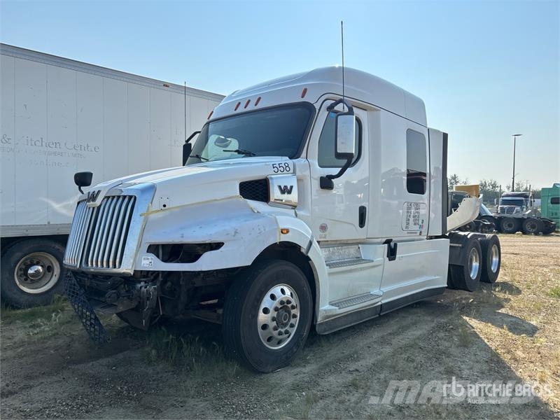 Western Star 57X 6x4 T/A Sleeper Truck Tractor Sadulveokid