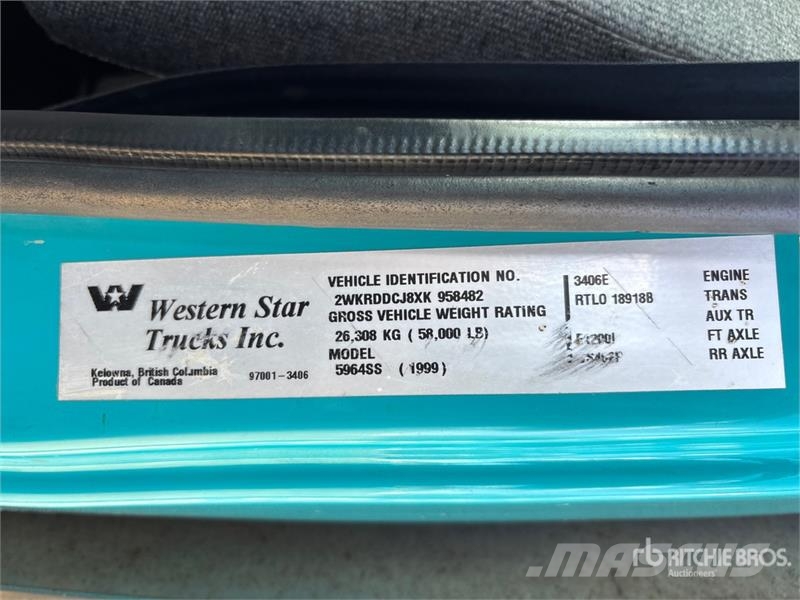 Western Star 5964SS 6x4 T/A Sleeper Truck Tractor Tractor Units