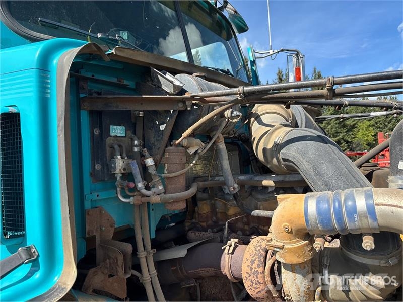 Western Star 5964SS 6x4 T/A Sleeper Truck Tractor Tractor Units