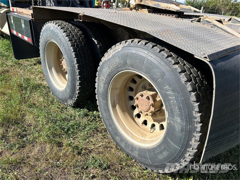 Western Star 5964SS 6x4 T/A Sleeper Truck Tractor Tractor Units