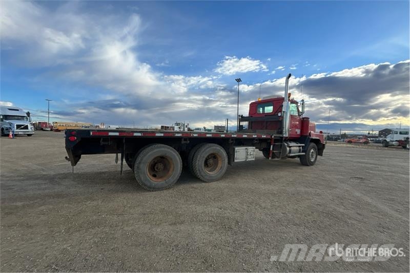 Western Star 6900 6x4 Flatbed Truck Plošinové nákladné automobily/nákladné automobily so sklápacími bočnicami