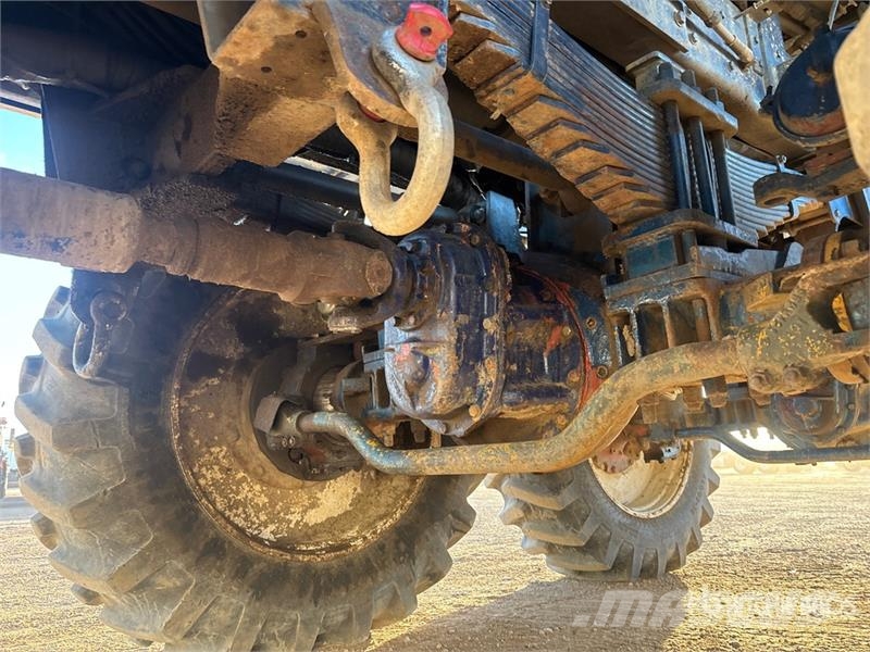 Western Star 6900XD Ciężarówki typu Platforma / Skrzynia