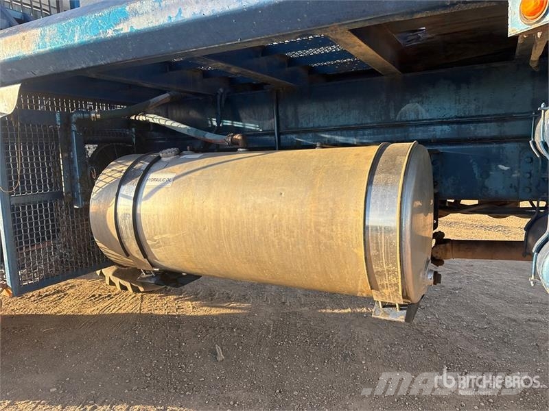 Western Star 6900XD Ciężarówki typu Platforma / Skrzynia