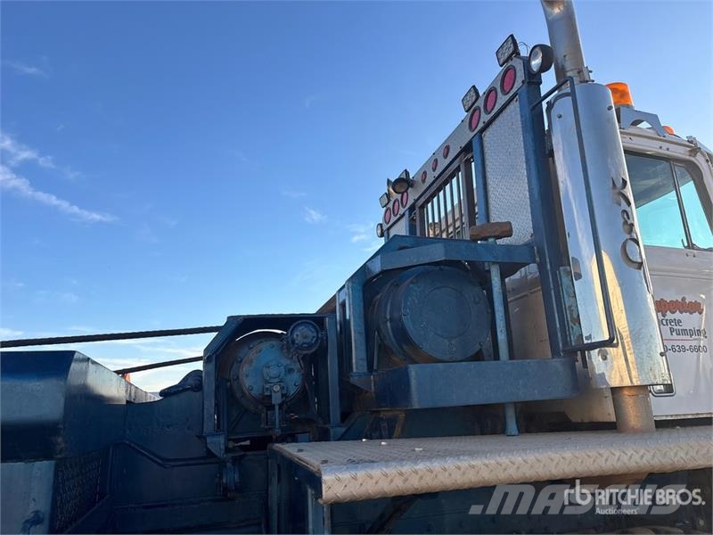 Western Star 6900XD Ciężarówki typu Platforma / Skrzynia