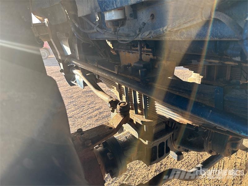 Western Star 6900XD Ciężarówki typu Platforma / Skrzynia