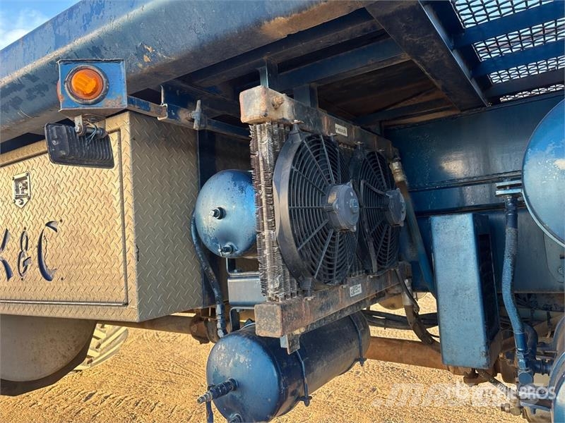 Western Star 6964S 8x8 Twin-Steer Floater Bed Truck Kamioni sa otvorenim sandukom