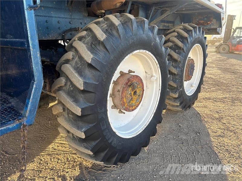 Western Star 6964S 8x8 Twin-Steer Floater Bed Truck Kamioni sa otvorenim sandukom
