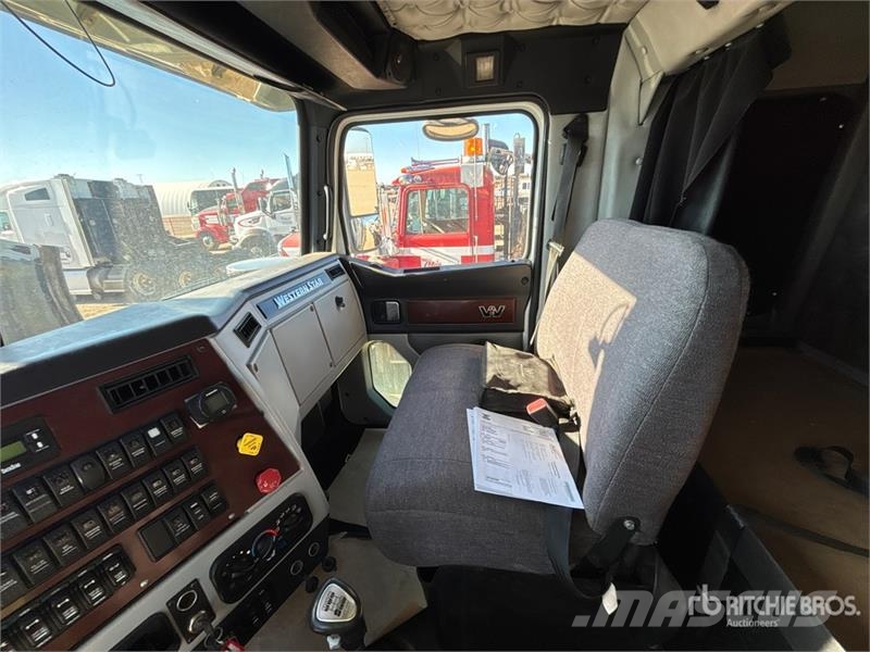 Western Star 800 DU 23 ton Straight Boom on Western Star 4900SA Autogru